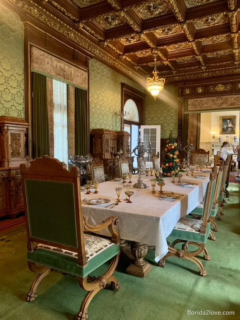 Dining room at Whitehall
