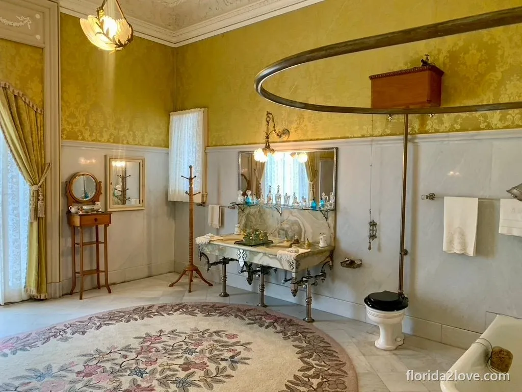 Master bathroom at Whitehall
