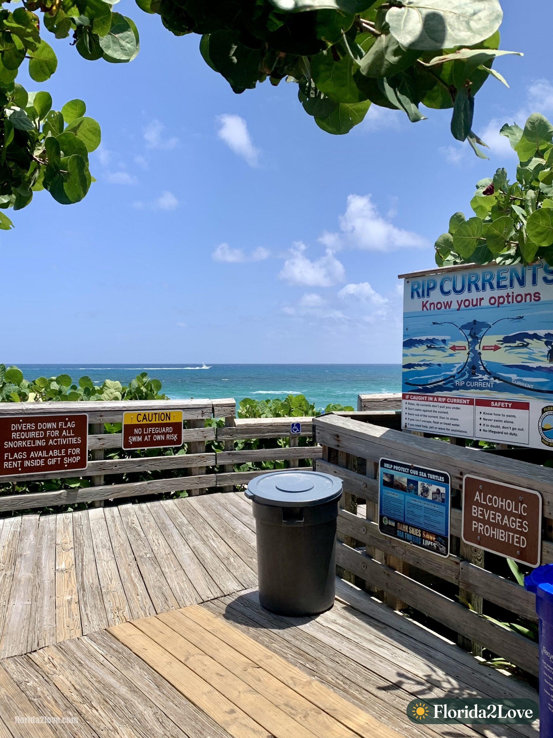 Playa en el Parque Estatal John D. MacArthur Beach
